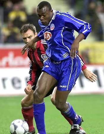 阵容稳定以 阵容稳定以